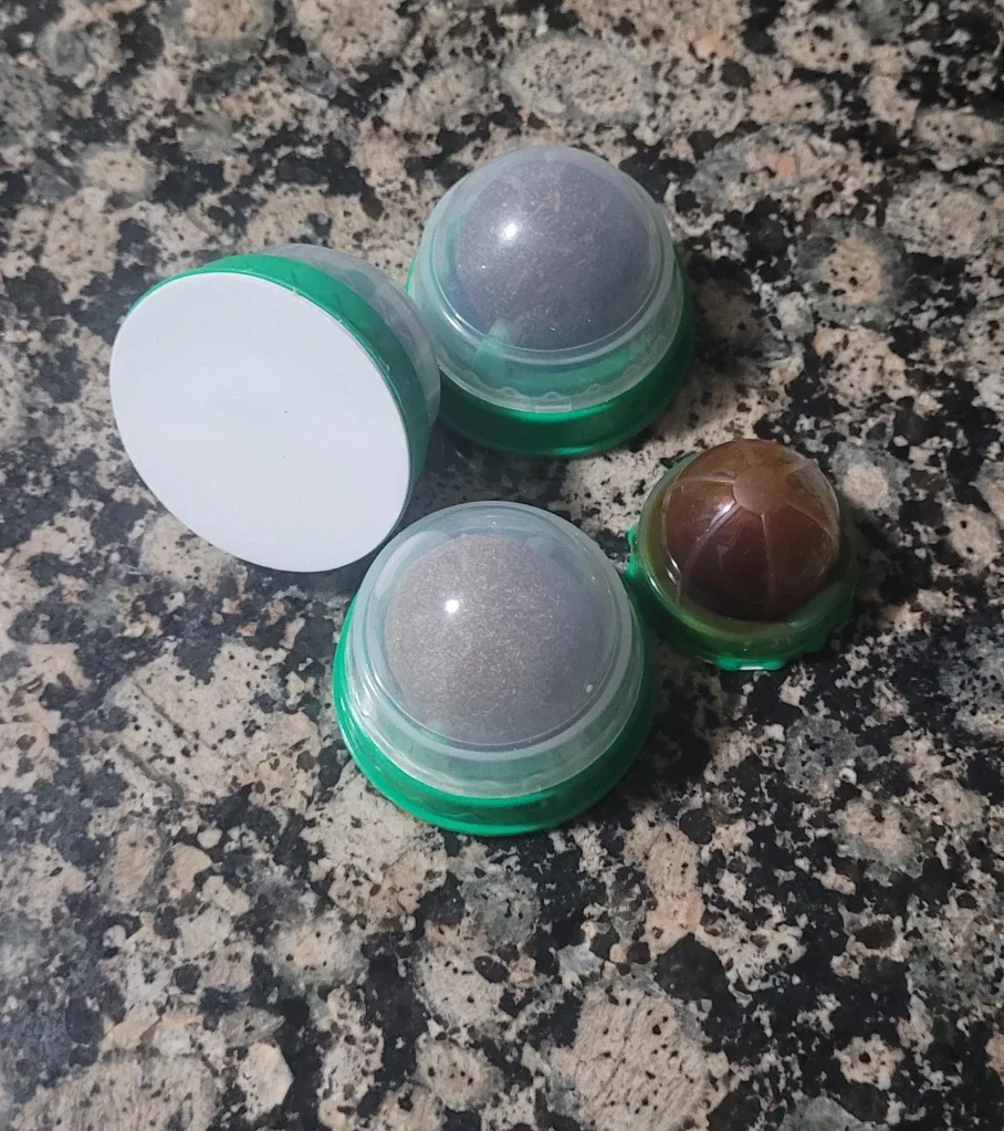 Stick-on Catnip Balls - Makes Cats Happier! image indicator(4)