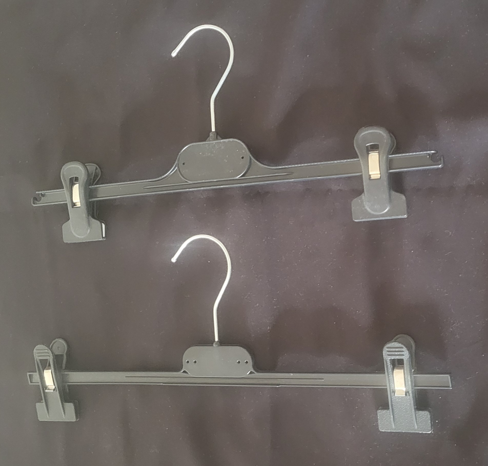 Pants/Skirt Hangers with Clips - Set of 5 - photo 2