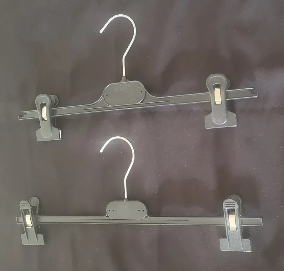 Pants/Skirt Hangers with Clips - Set of 5 image indicator(2)