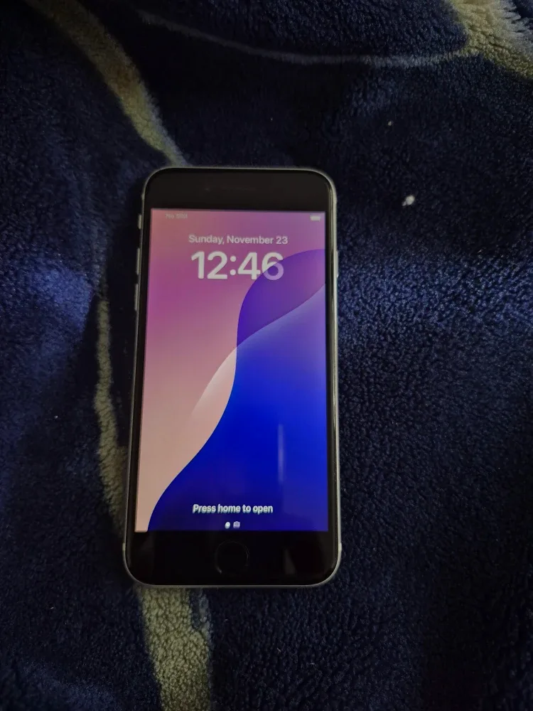 White iPhone SE (2nd generation)