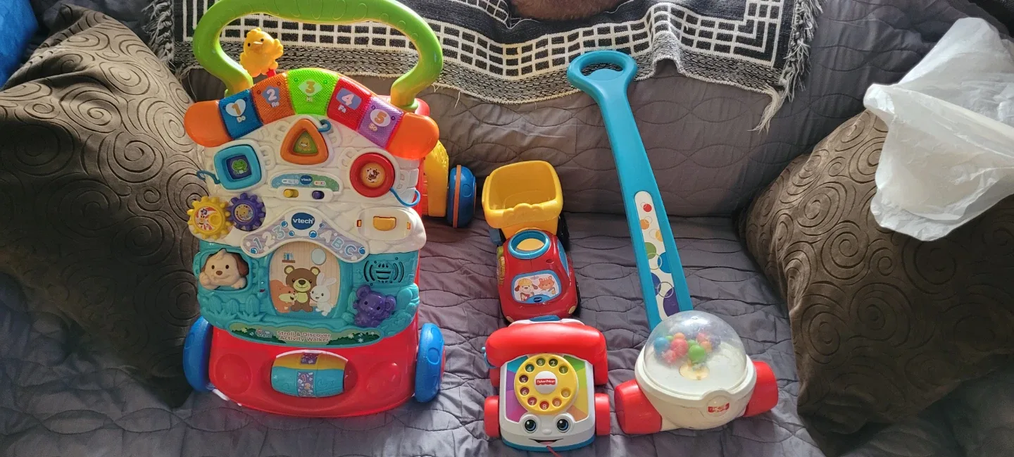 Box of Toys image indicator(4)