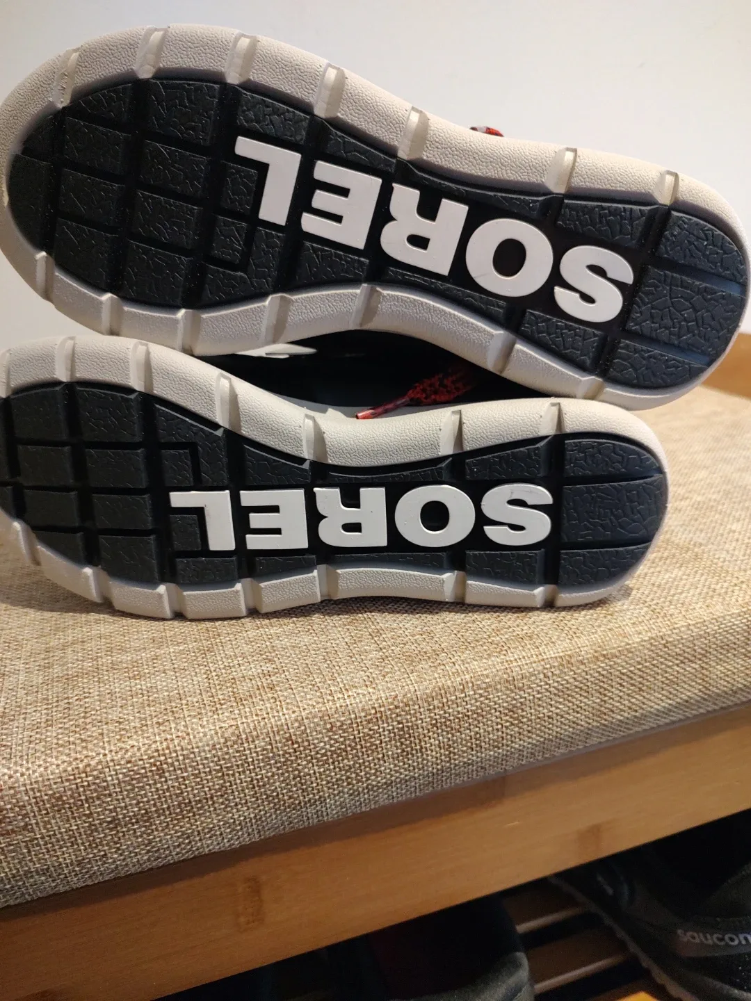 Sorel size 7 Waterproof Black Boots image indicator(2)