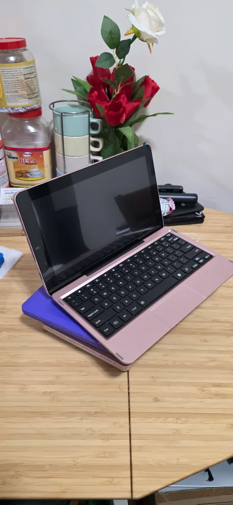 RCA Android Tablet with Keyboard 10.1 inch