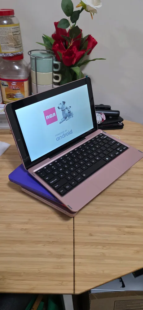 RCA Android Tablet with Keyboard 10.1 inch image indicator(2)