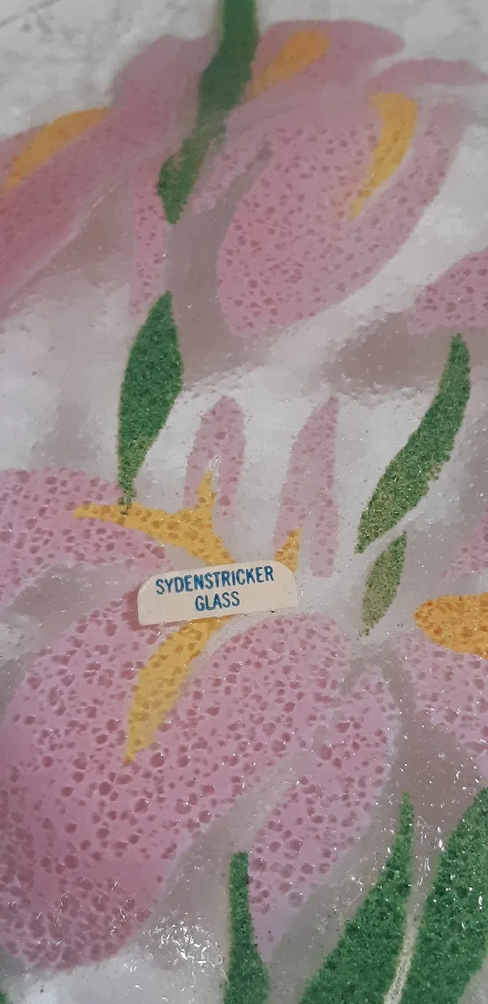 Glass Plate with Floral Design image indicator(2)