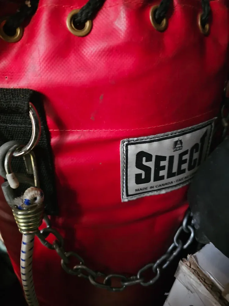 Select Red Heavy Punching Bag