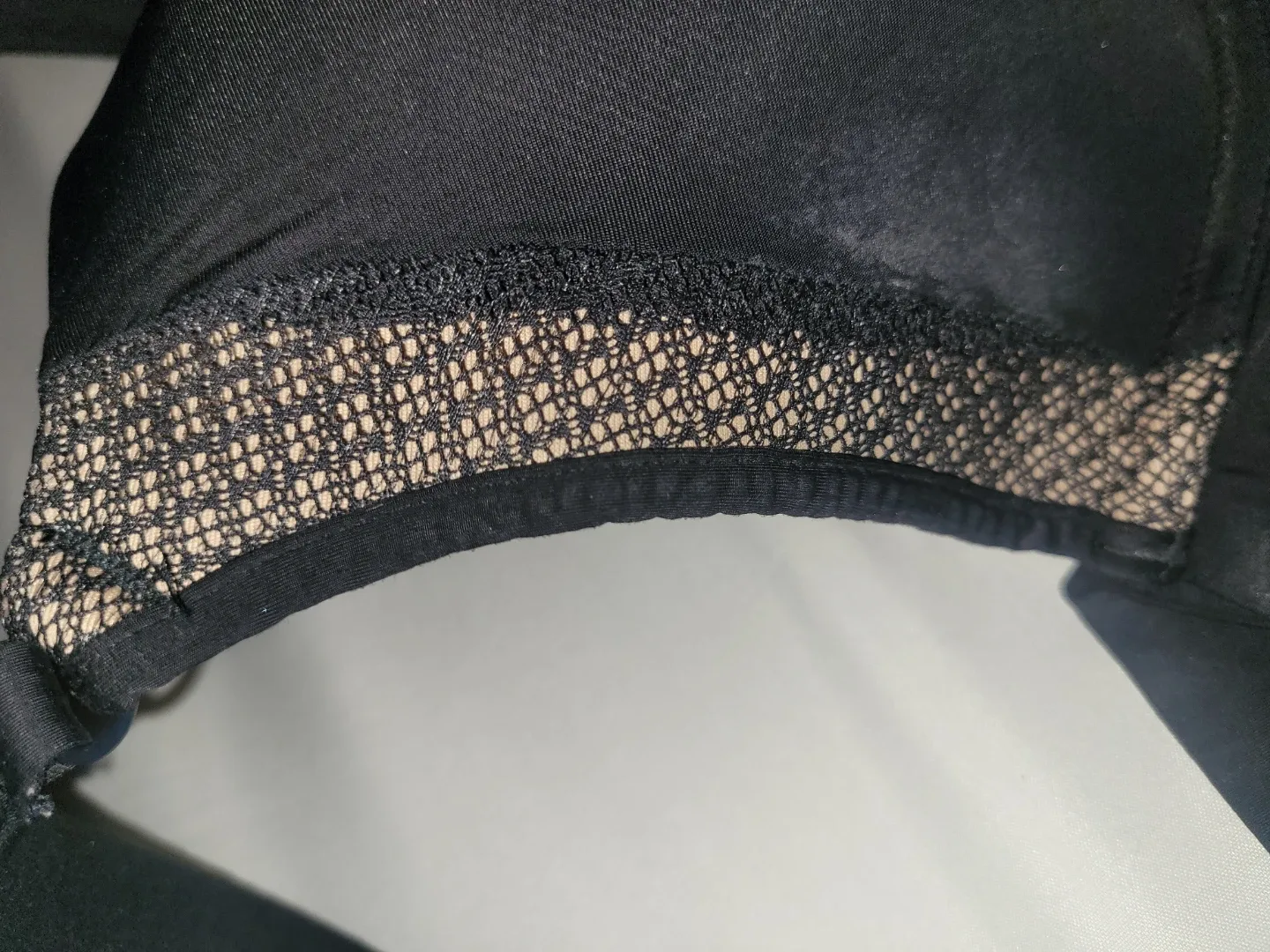 Warner's Bra - Size 34D image indicator(3)