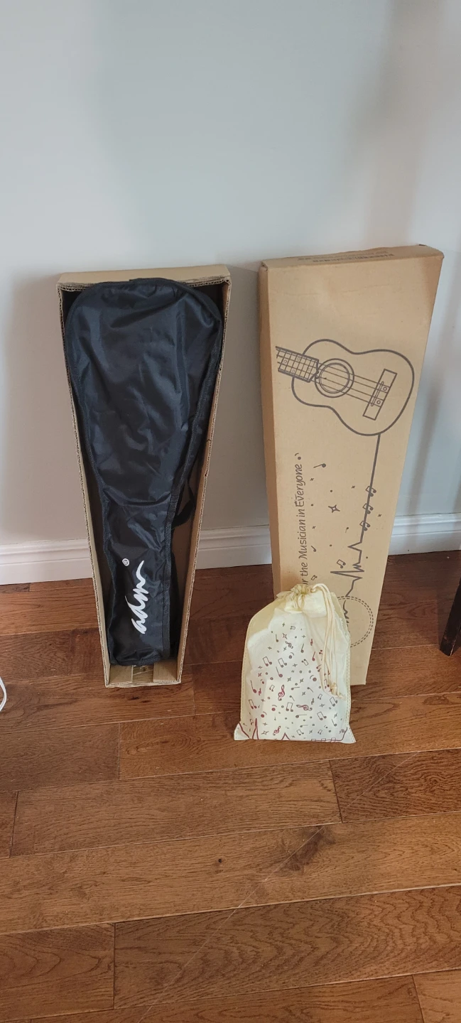 Aklot Ukulele with Case