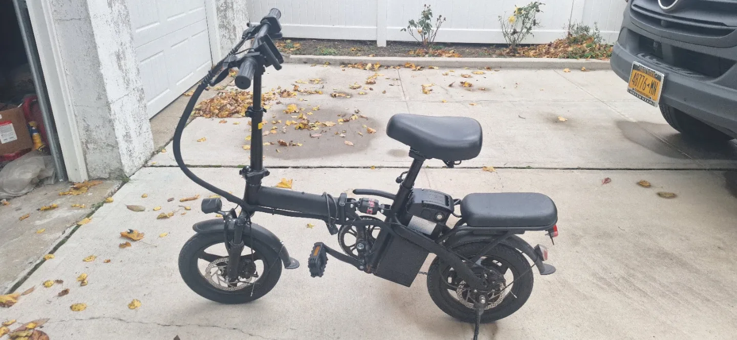 Black Folding Electric Bike image indicator(3)