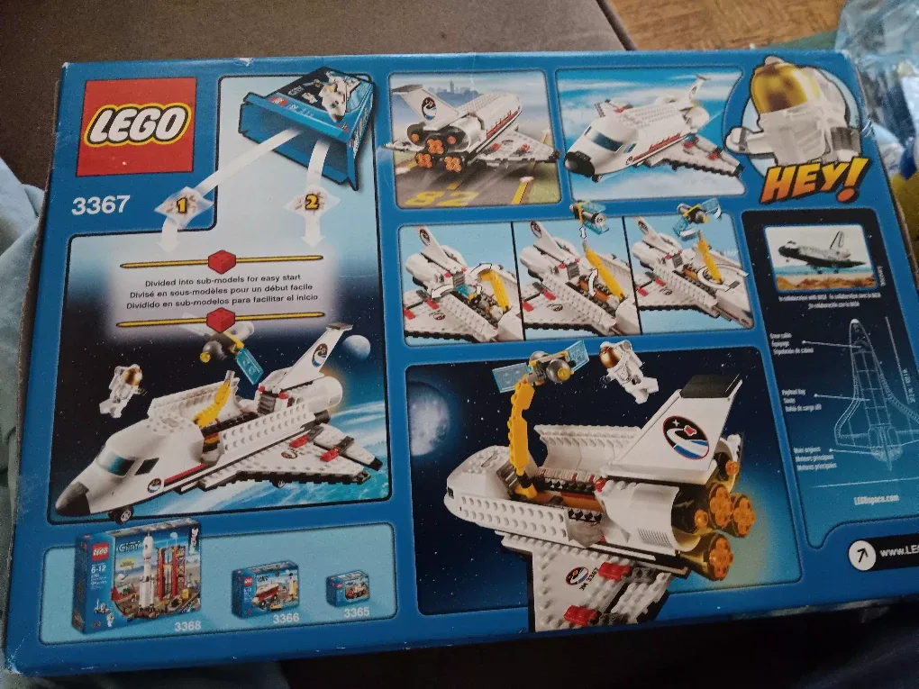 LEGO City Space Shuttle (3367) Ages 5-12 image indicator(3)