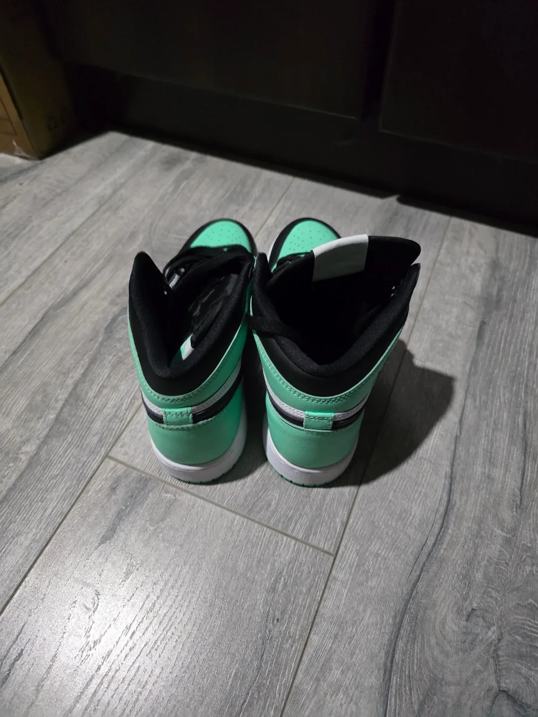 Nike Air Jordan 1 High Seafoam Green thumbnail