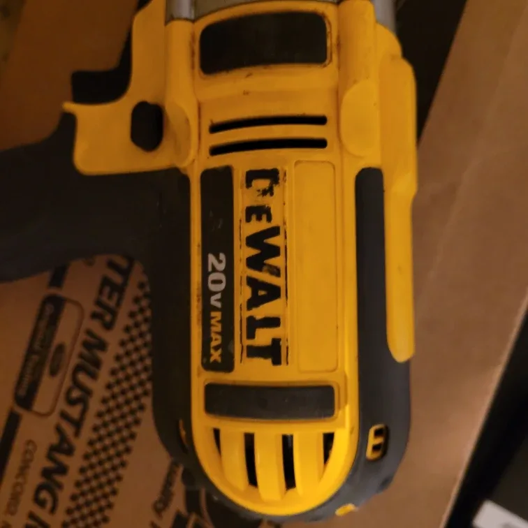 DEWALT IMPACT DRIVER HIGH TORQUE $150 OBO image indicator(6)