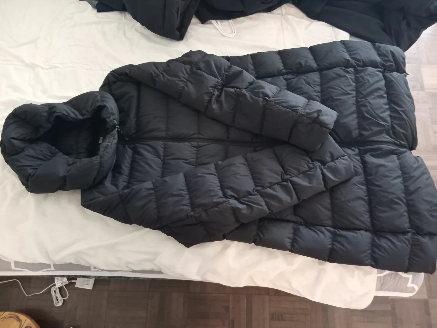 Uniqlo Black Down Puffer Jacket - XL