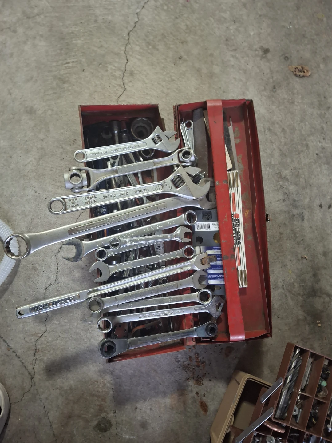 Craftsman Wrench Set with Red Toolbox - photo 2