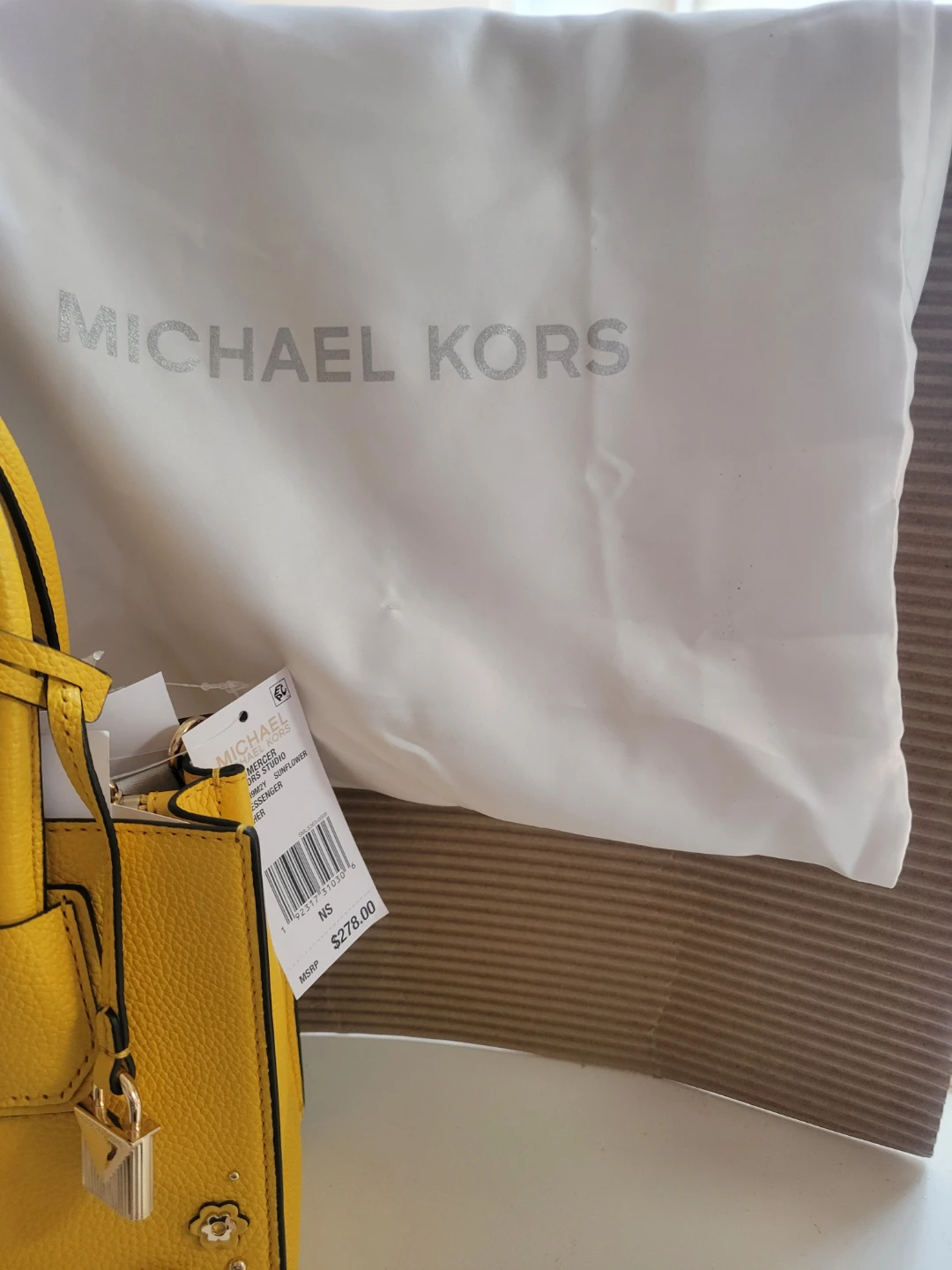 Michael Kors Mercer Kors Studio Sunflower MD Messenger - photo 2