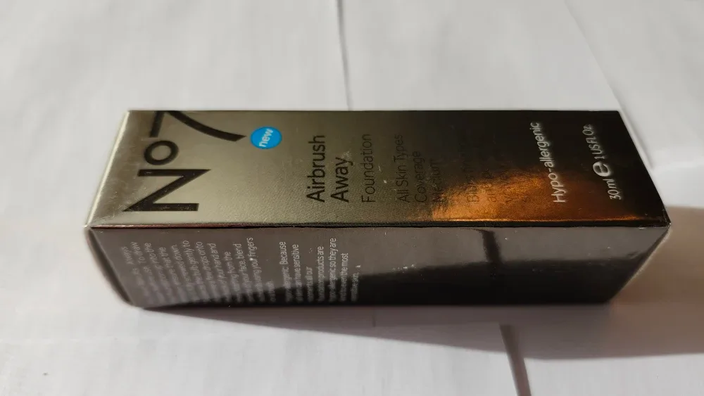 No7 Airbrush Away Foundation - Chestnut