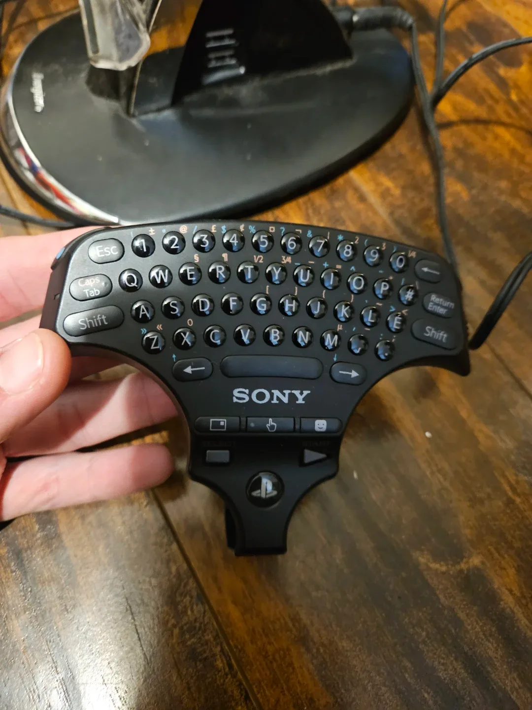 Playstation 3 Wireless keypad & Dual Controller Charger Dock image indicator(3)