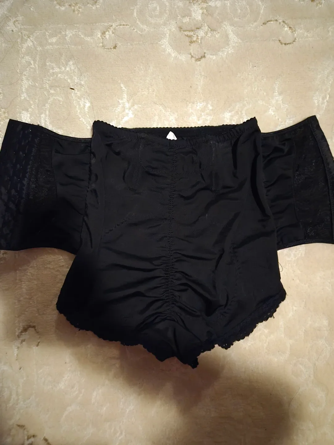 Black Shapewear image indicator(2)