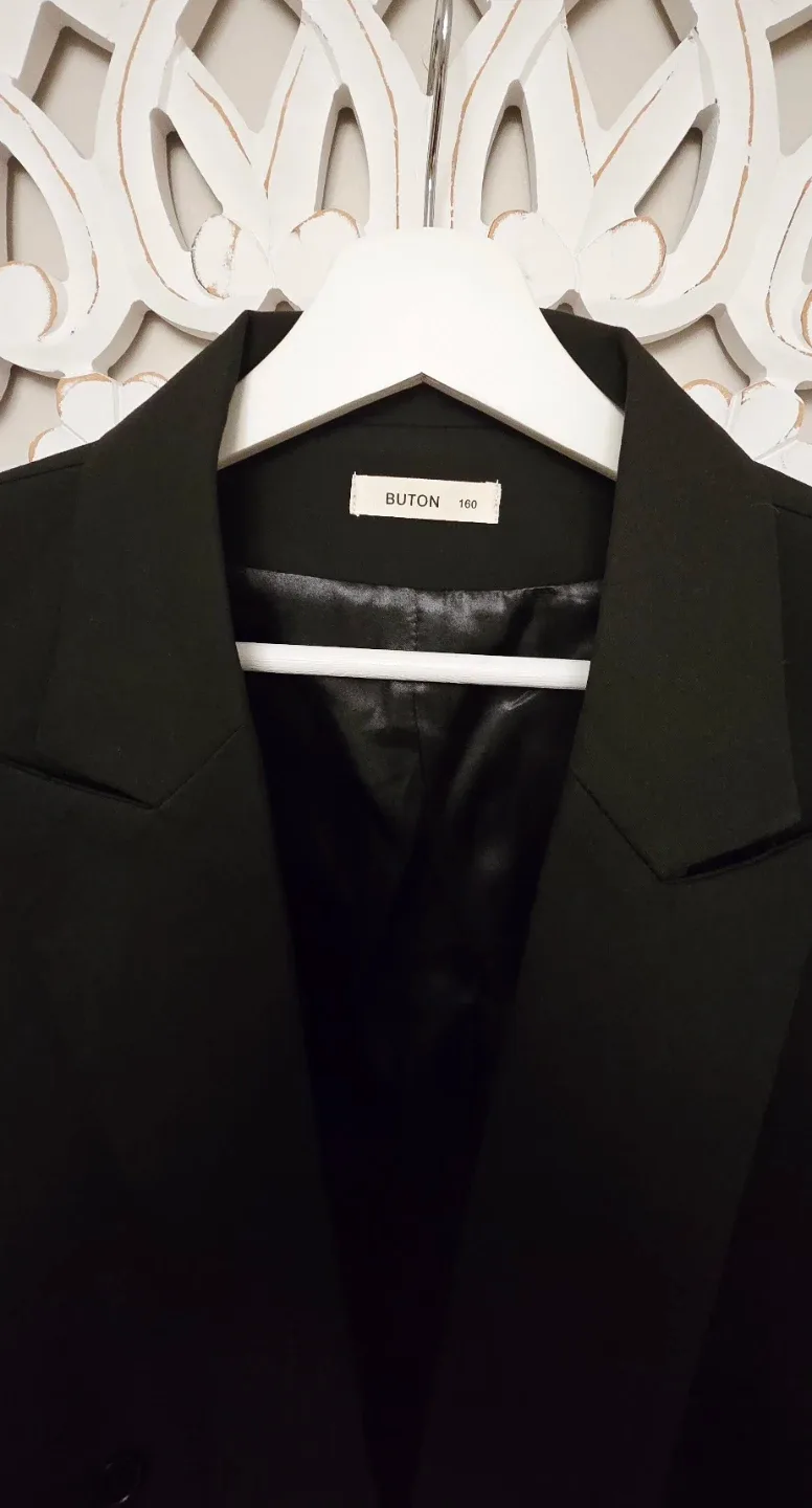 Buton Black Blazer - Size 160 for 13Y image indicator(3)