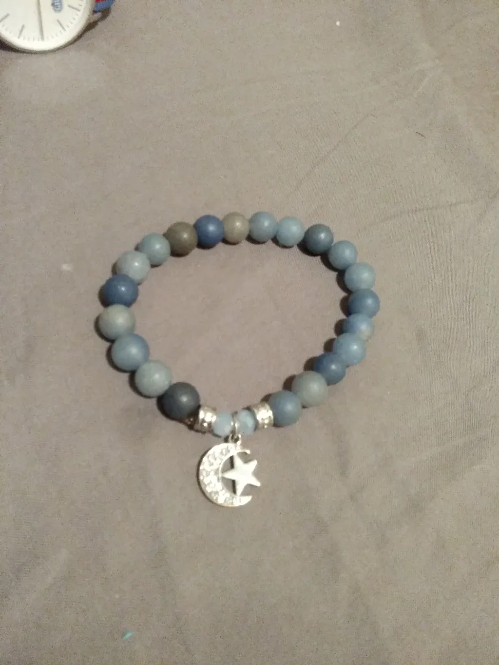 Wristwatch, Selfie Stick, Golf Ball, and Bracelet image indicator(3)