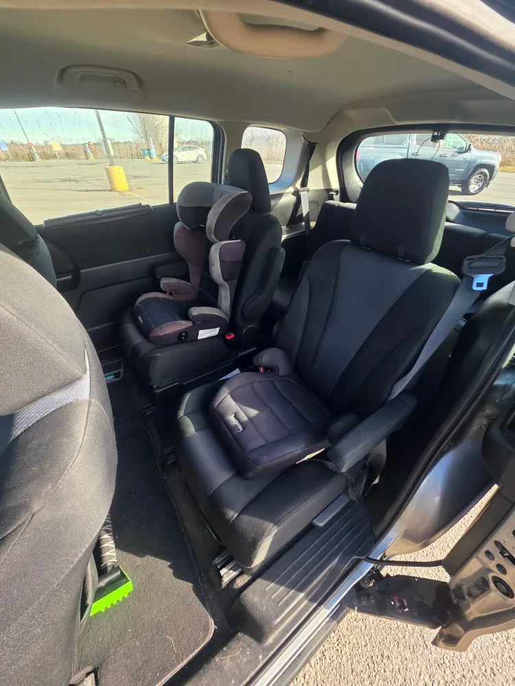 Mazda 5 & Infiniti Wheel/Tire Set image indicator(9)