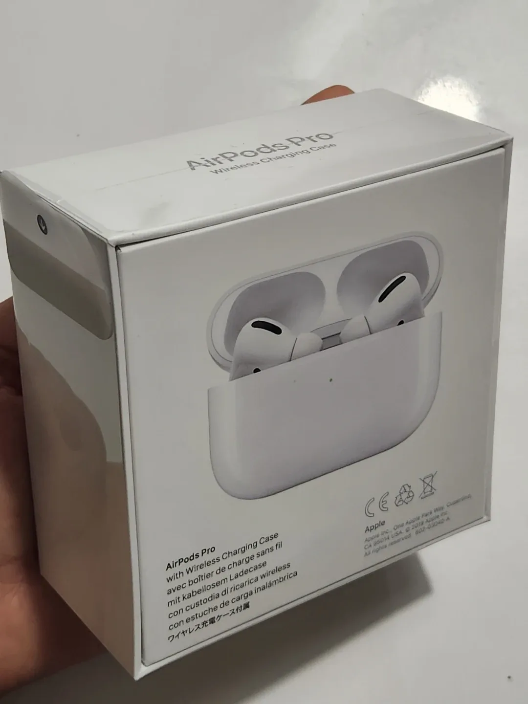1 Gen Apple AirPods Pro with Wireless Charging Case🥕 image indicator(3)