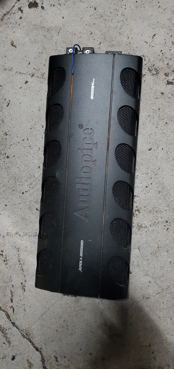 Audiopipe APCL-20001D 2000W Amp