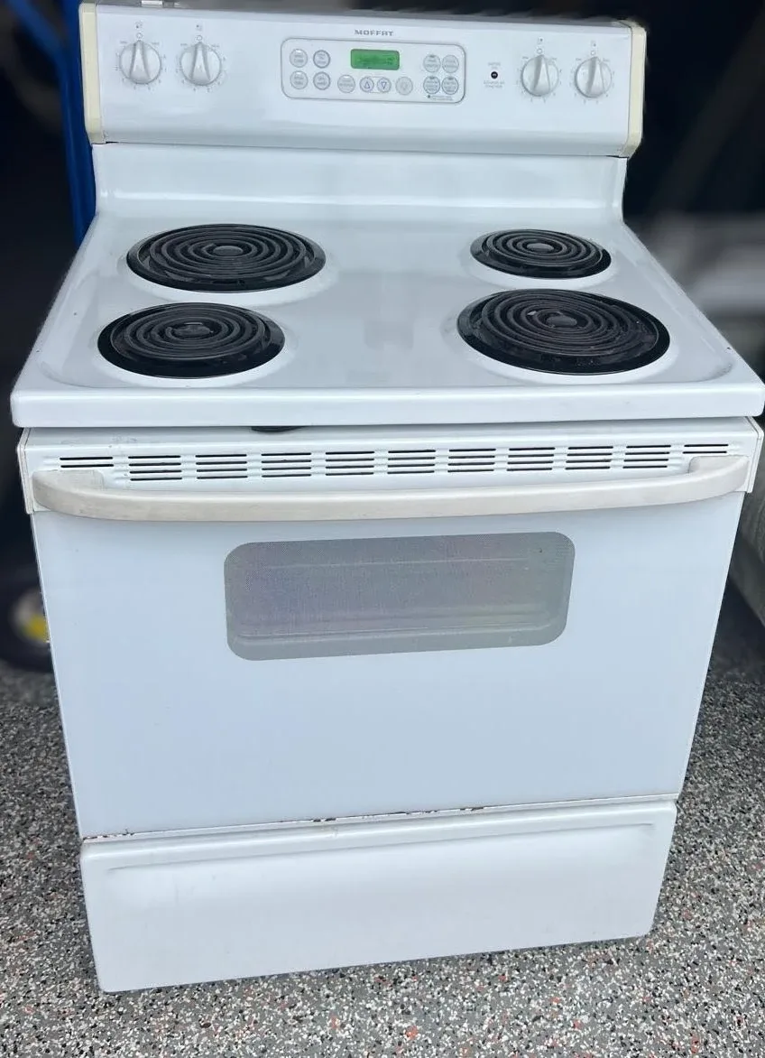 White Moffat Electric Stove image indicator(2)