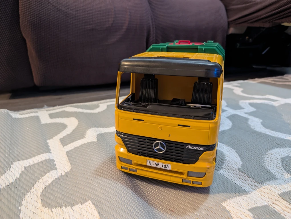Bruder 4143 Recycling Truck toy  - Like New!