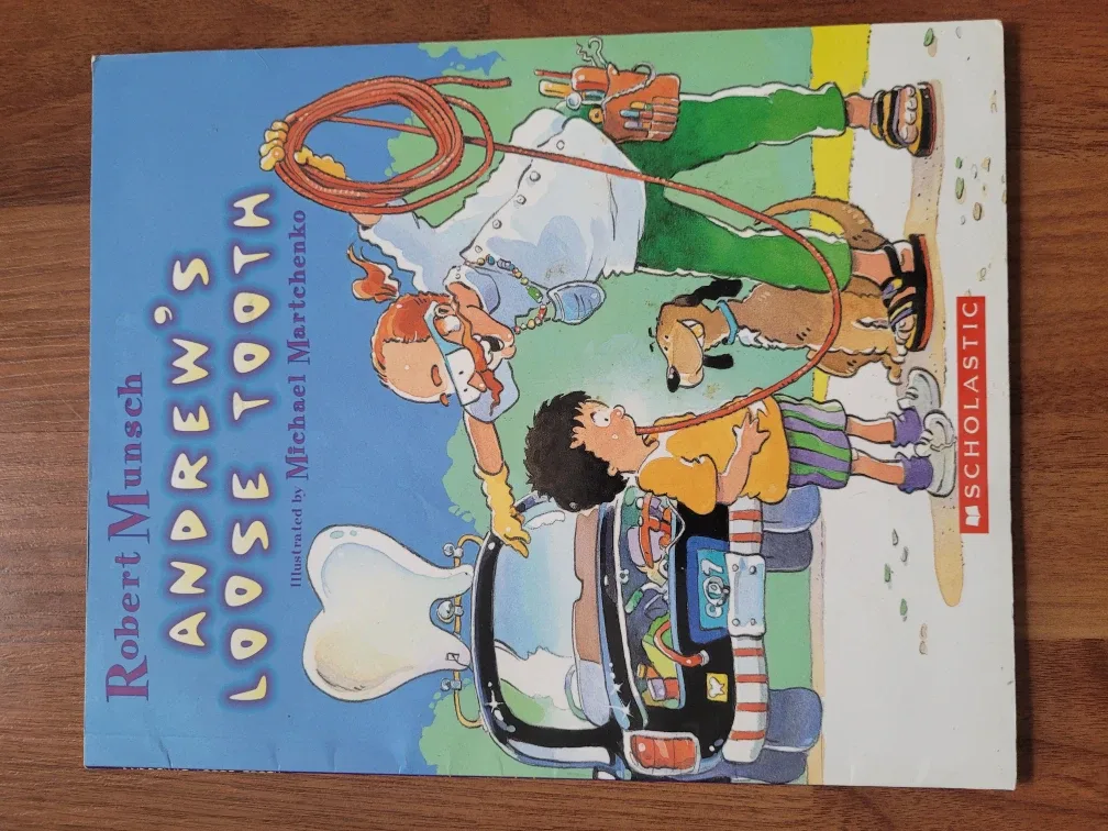 Andrew's Loose Tooth by Robert Munsch