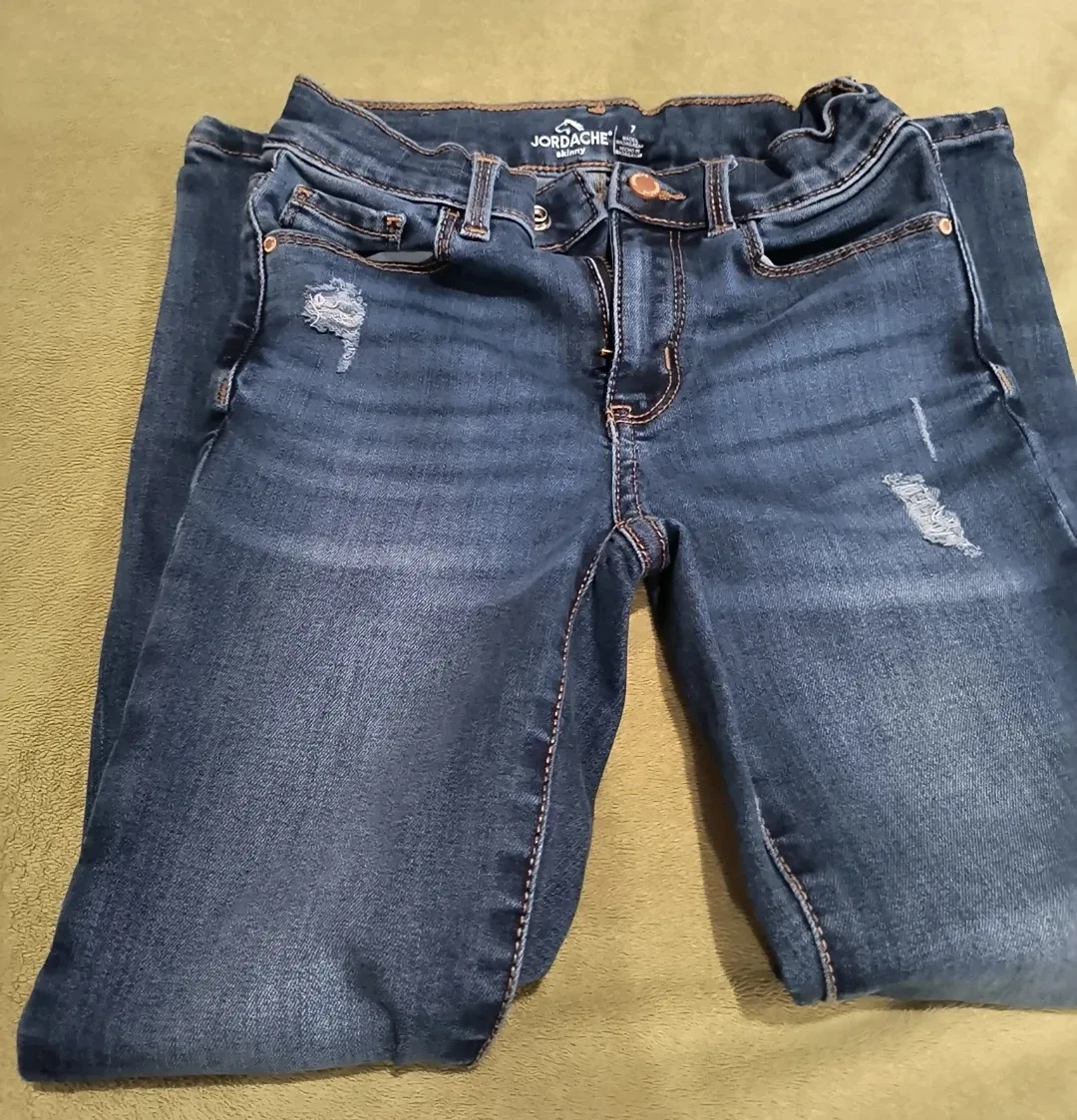 Jordache Girls' Jeans - Size 7 image indicator(2)