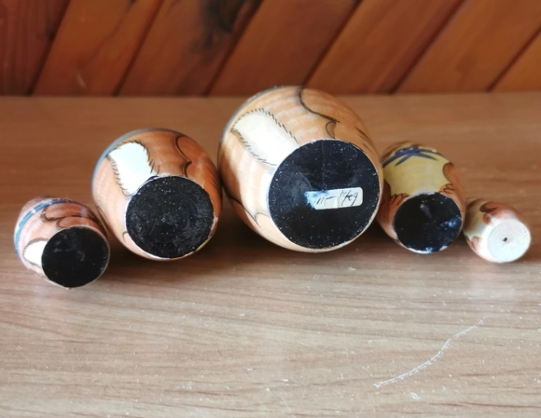 Vintage Set of 5 Bunny Wooden Nesting Dolls - photo 4