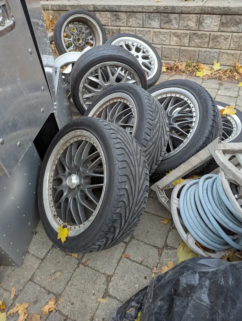 Used Alloy Wheels & Tires image indicator(2)