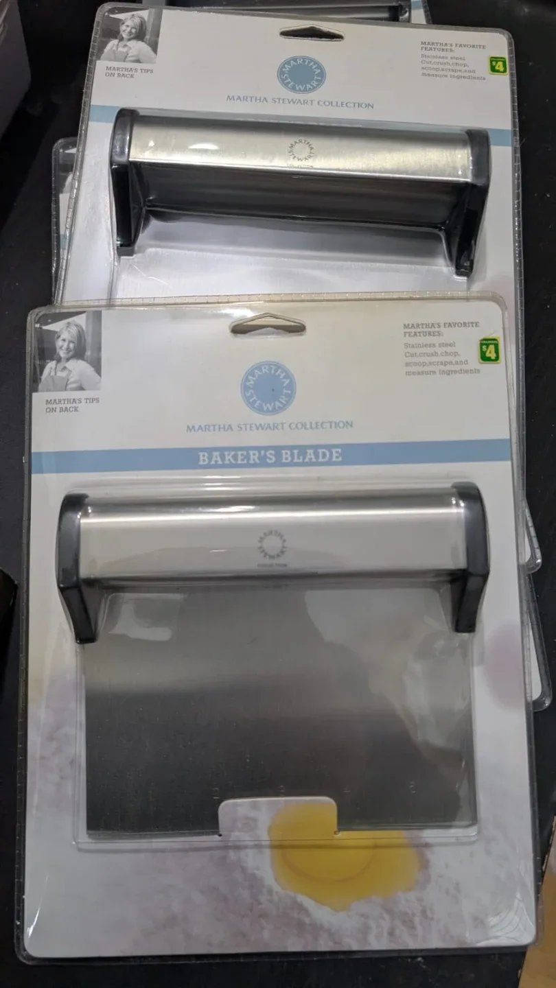 Martha Stewart Baker's Blade & Wilson Cake Lifter - New image indicator(2)