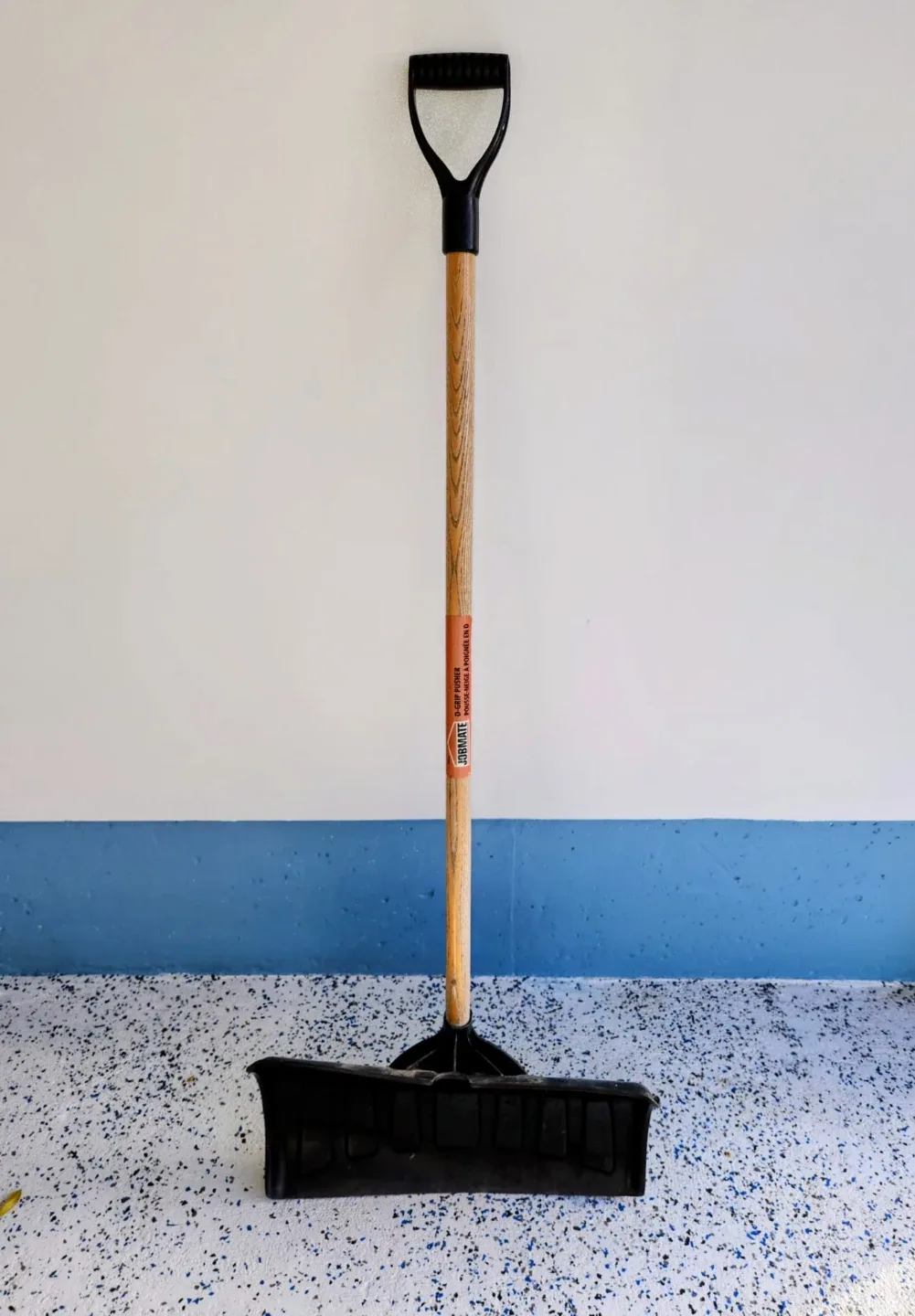 Snow pusher/ Snow shovel , Jobmate - Made in Canada thumbnail