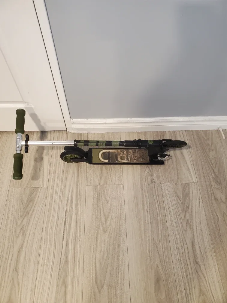 Used Scooter - Green Accents