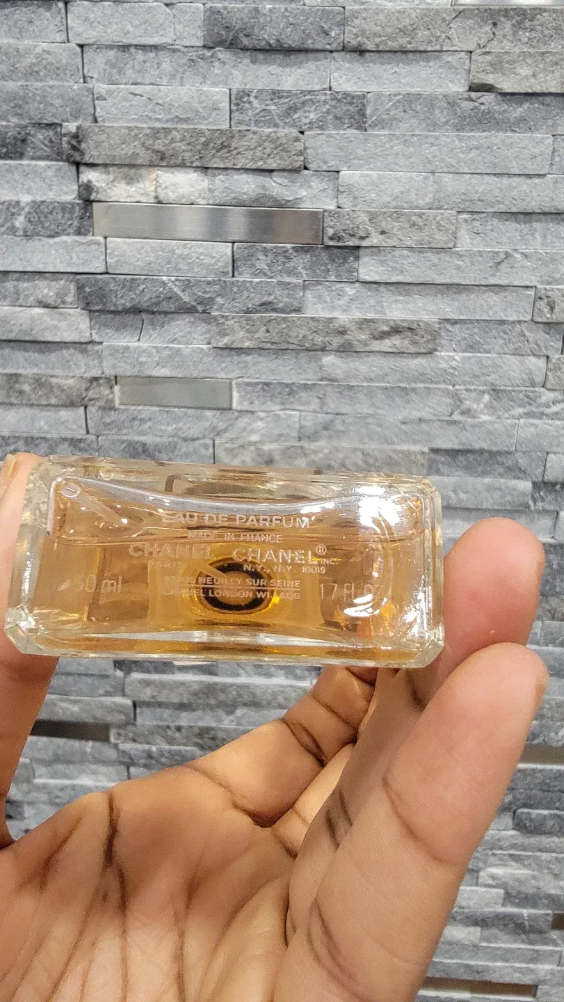 Coco Mademoiselle Chanel Paris 1.2 & 1.7 fl oz image indicator(3)