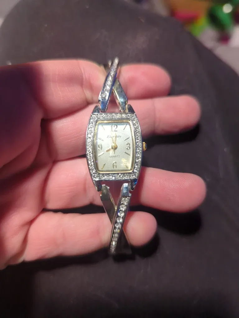 Eternity Quartz Ladies Watch image indicator(2)