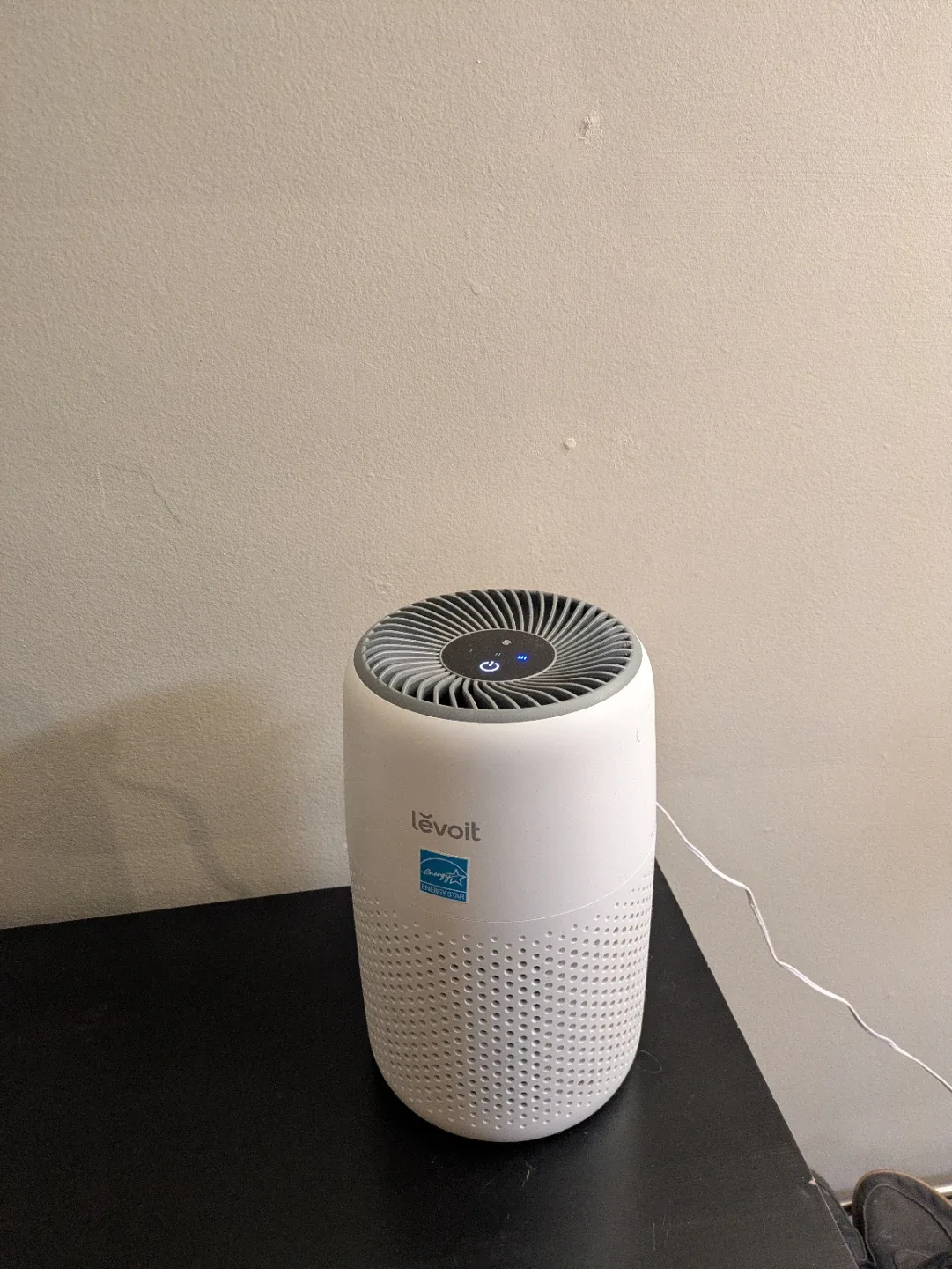 Levoit Air Purifier - White image indicator(3)