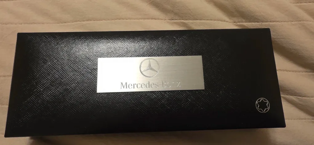 Montblanc Mercedes-Benz Special Edition Pen image indicator(7)