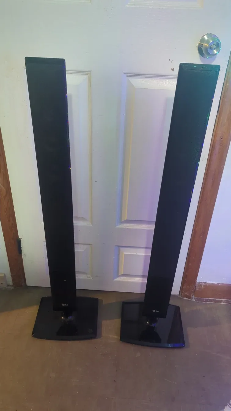 LG SB95PA-F Front Speakers - Black