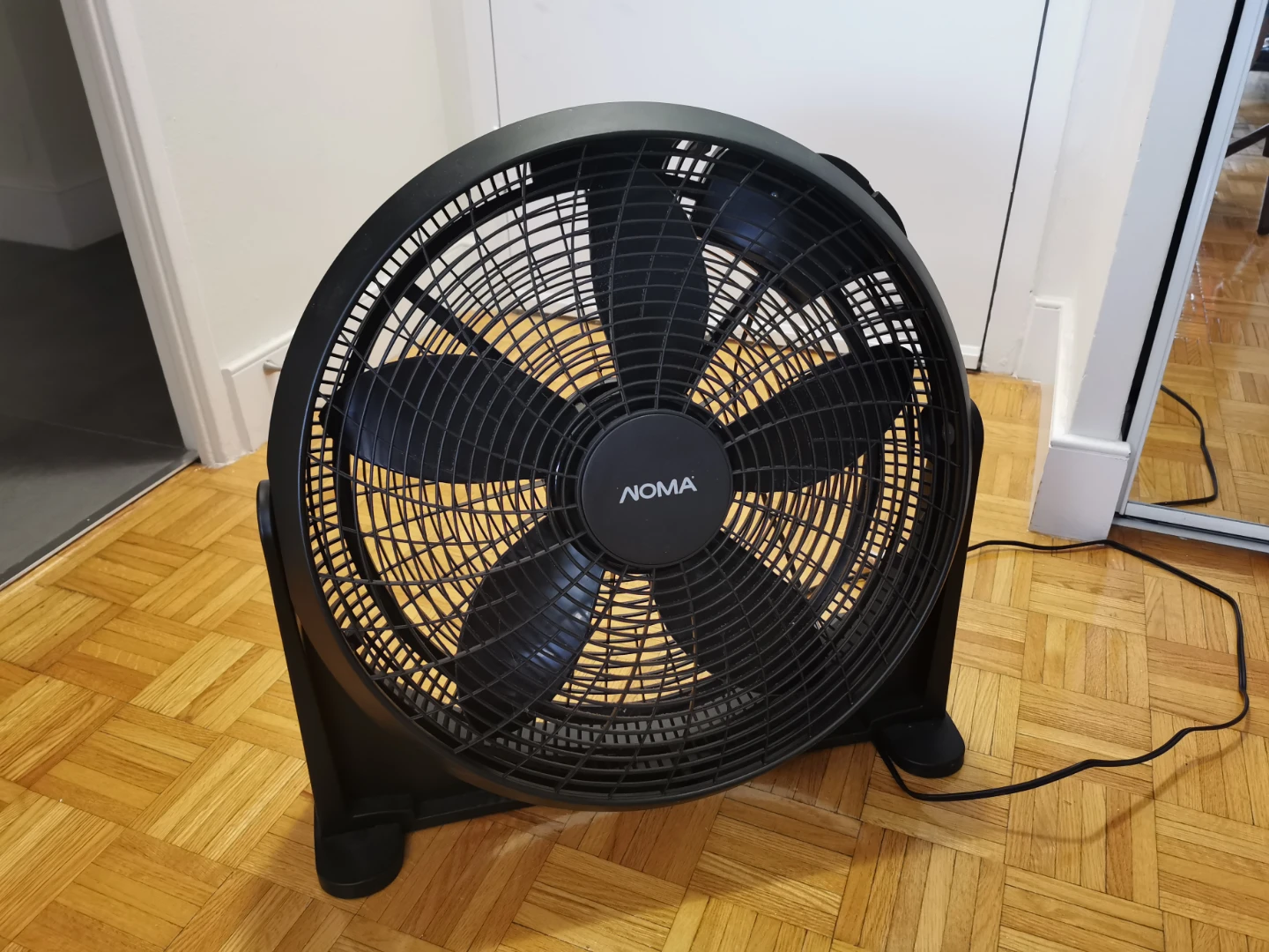 NOMA Black Box Floor Fan