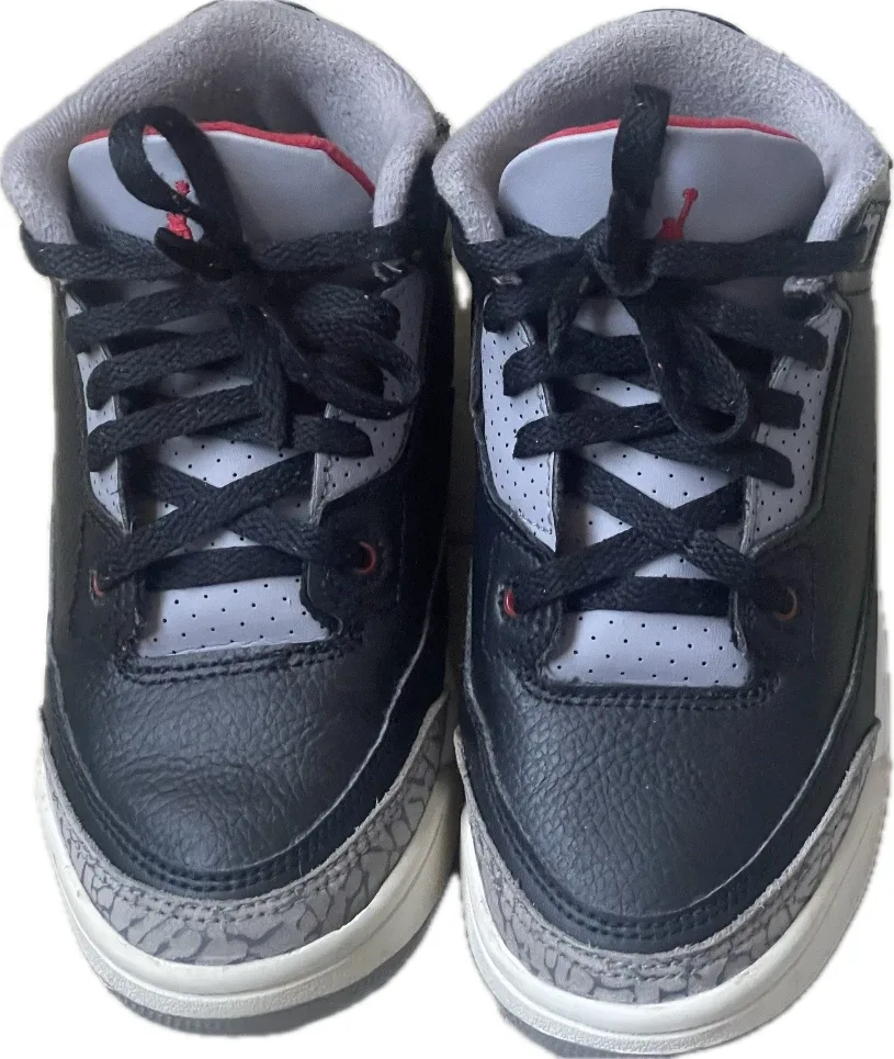 Jordan 3 Retro Black Cement Toddler Size 13C image indicator(2)