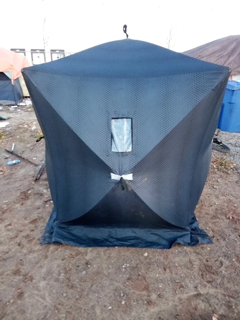 SAIL Igloo 3 ice fishing shelter image indicator(3)