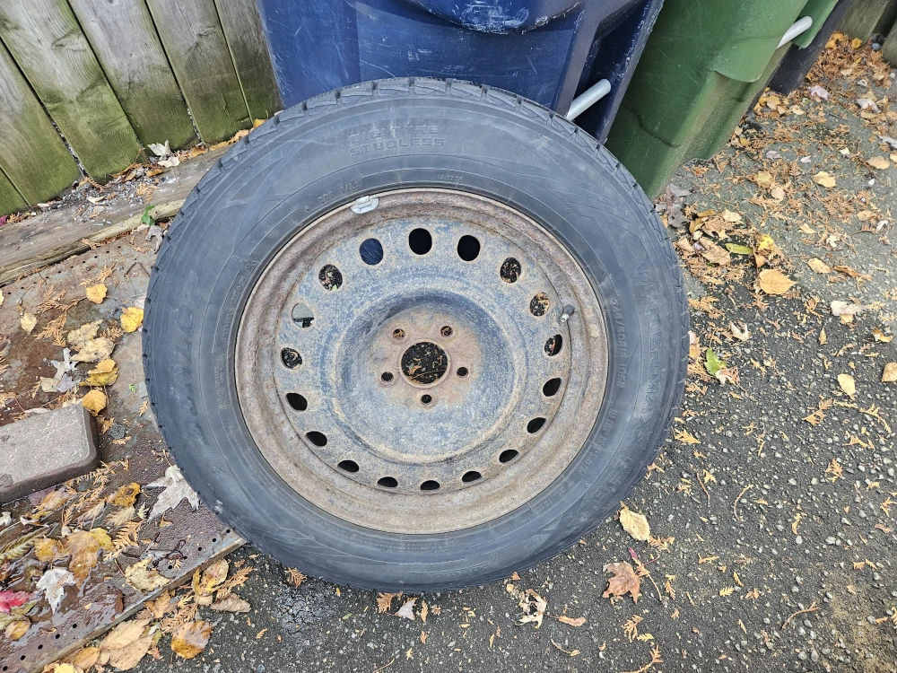 245/60R18 Winter Tires on rims - photo 5