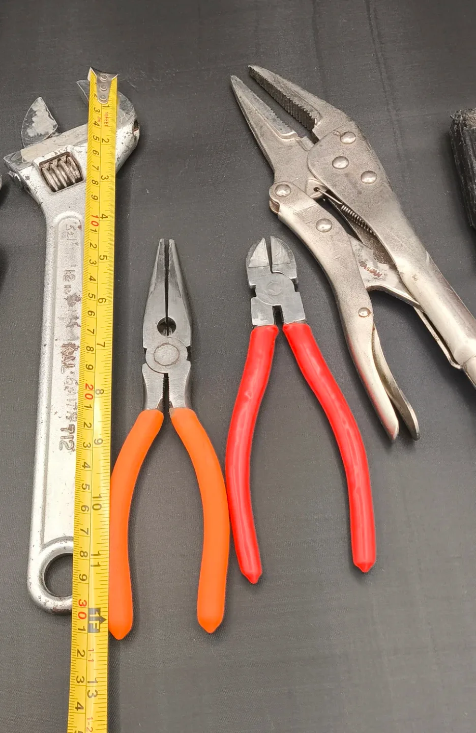 Assorted Hand Tools image indicator(3)