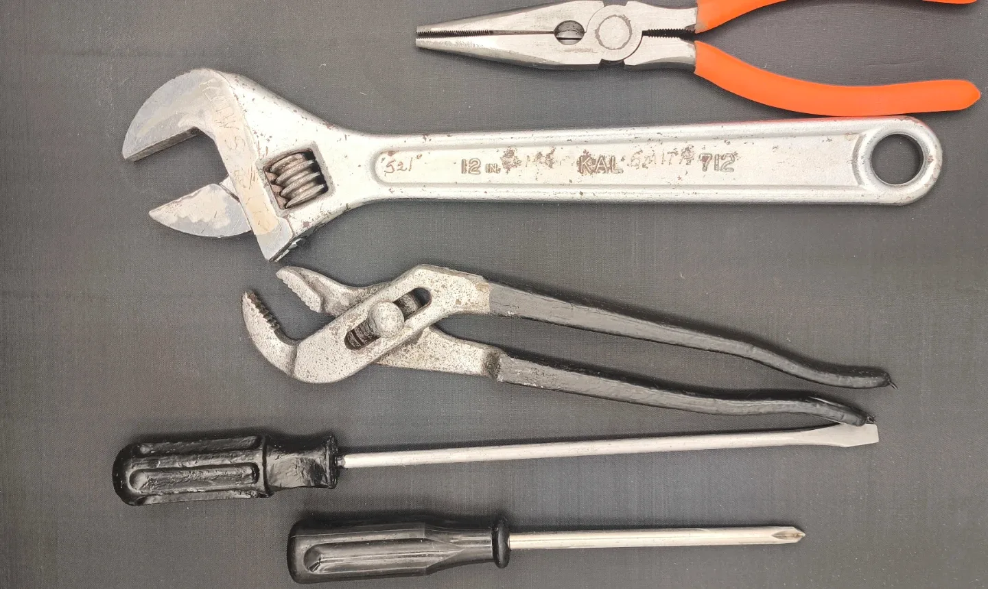 Assorted Hand Tools image indicator(6)