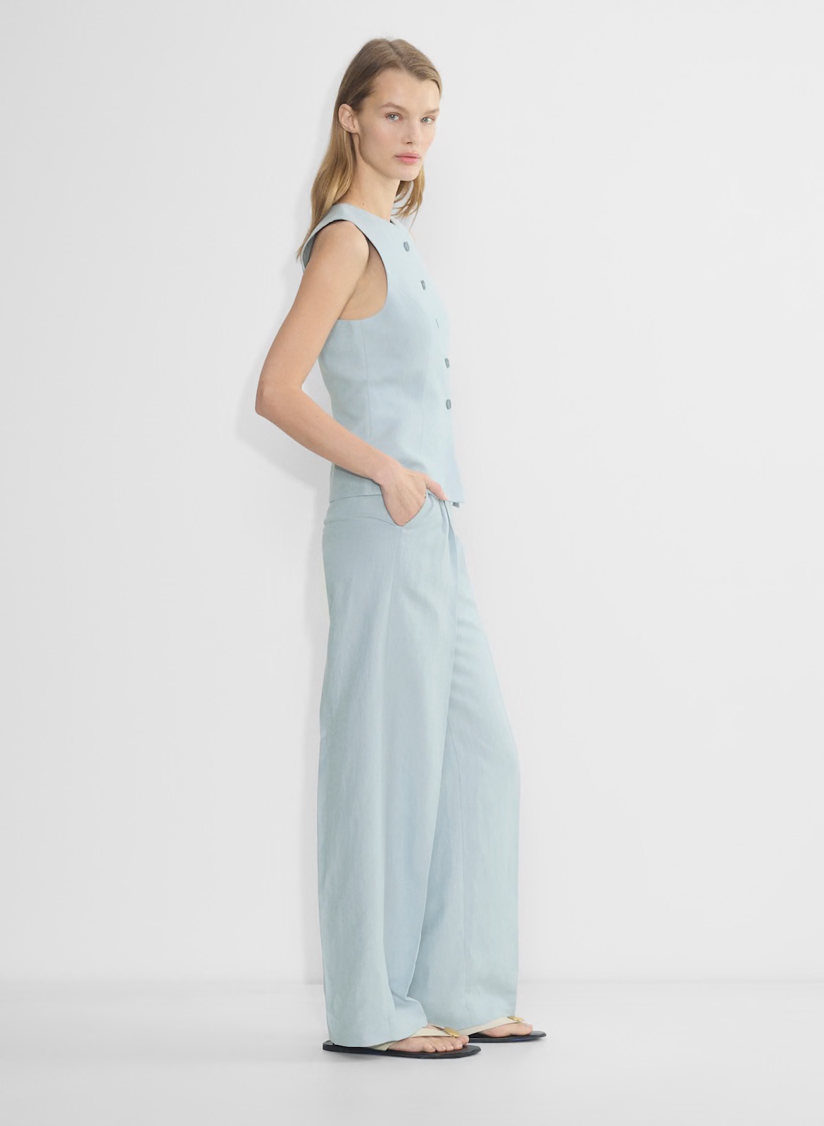 Brand new - Aritzia The Effortless Pant - photo 3