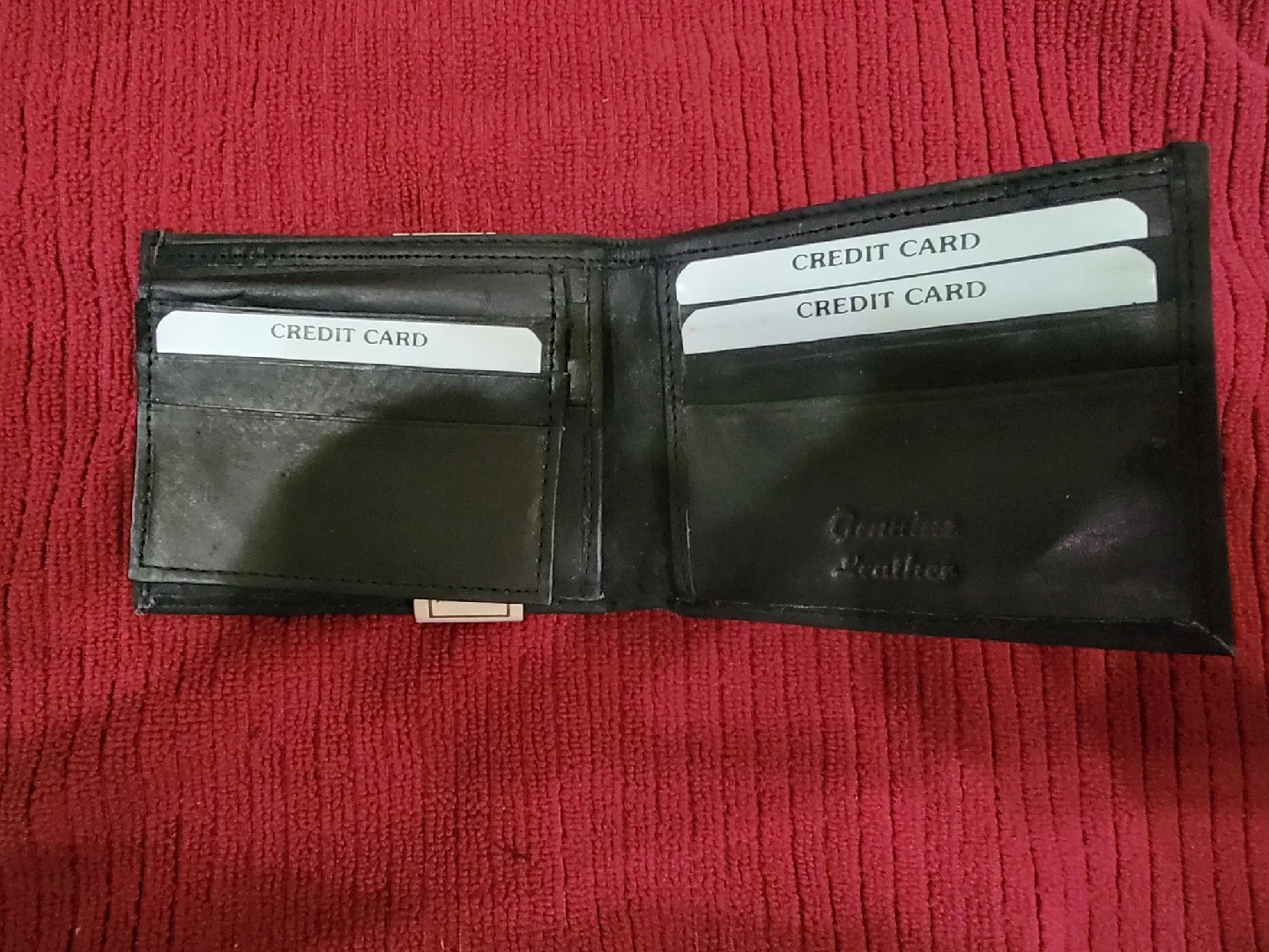 Genuine Leather Bi-Fold Multi-Window Pass Case image indicator(2)