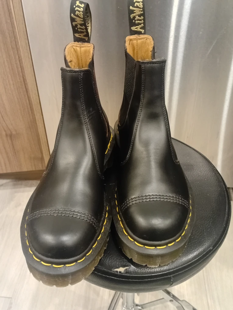 BRAND NEW Dr. Martens Chelsea Boots, Black